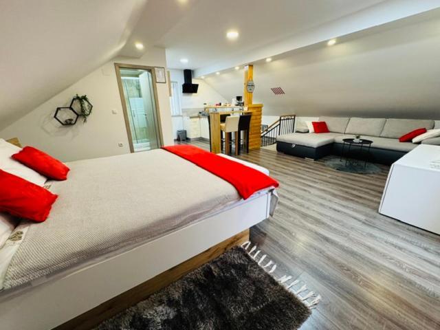 Apartments Paradise Licko Petrovo Selo Zewnętrze zdjęcie