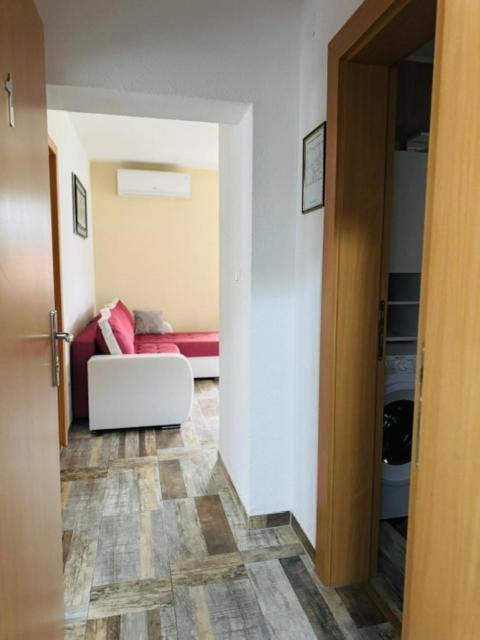 Apartments Paradise Licko Petrovo Selo Zewnętrze zdjęcie